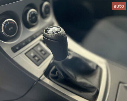 Черный Мазда 3, объемом двигателя 1.6 л и пробегом 219 тыс. км за 6700 $, фото 15 на Automoto.ua