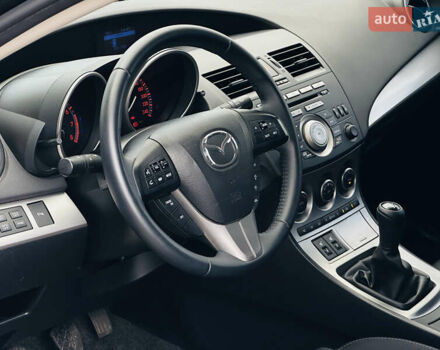 Чорний Мазда 3, об'ємом двигуна 2 л та пробігом 188 тис. км за 8200 $, фото 41 на Automoto.ua