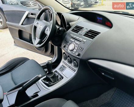 Чорний Мазда 3, об'ємом двигуна 2 л та пробігом 188 тис. км за 8200 $, фото 36 на Automoto.ua