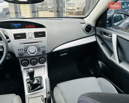 Чорний Мазда 3, об'ємом двигуна 2 л та пробігом 188 тис. км за 8200 $, фото 22 на Automoto.ua