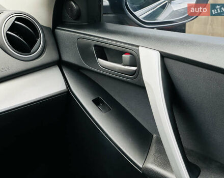 Чорний Мазда 3, об'ємом двигуна 2 л та пробігом 188 тис. км за 8200 $, фото 26 на Automoto.ua