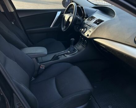 Чорний Мазда 3, об'ємом двигуна 1.6 л та пробігом 290 тис. км за 6700 $, фото 7 на Automoto.ua