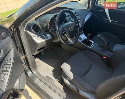 Черный Мазда 3, объемом двигателя 2 л и пробегом 193 тыс. км за 7850 $, фото 8 на Automoto.ua