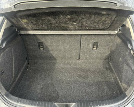 Чорний Мазда 3, об'ємом двигуна 1.6 л та пробігом 220 тис. км за 6959 $, фото 9 на Automoto.ua