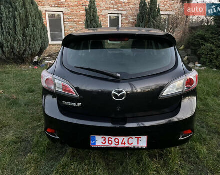 Черный Мазда 3, объемом двигателя 1.6 л и пробегом 211 тыс. км за 3900 $, фото 5 на Automoto.ua