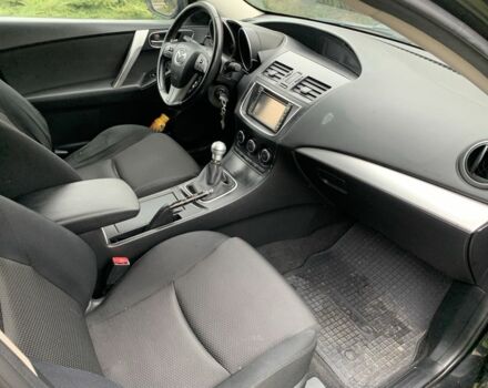 Черный Мазда 3, объемом двигателя 1.6 л и пробегом 220 тыс. км за 3600 $, фото 5 на Automoto.ua