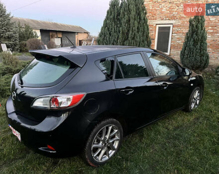 Черный Мазда 3, объемом двигателя 1.6 л и пробегом 211 тыс. км за 3900 $, фото 4 на Automoto.ua