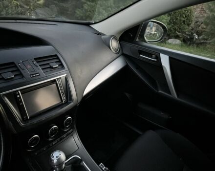 Чорний Мазда 3, об'ємом двигуна 1.6 л та пробігом 211 тис. км за 3850 $, фото 12 на Automoto.ua