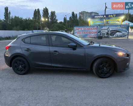 Черный Мазда 3, объемом двигателя 2 л и пробегом 178 тыс. км за 9500 $, фото 7 на Automoto.ua