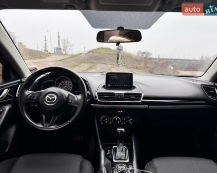 Чорний Мазда 3, об'ємом двигуна 2 л та пробігом 229 тис. км за 10000 $, фото 7 на Automoto.ua