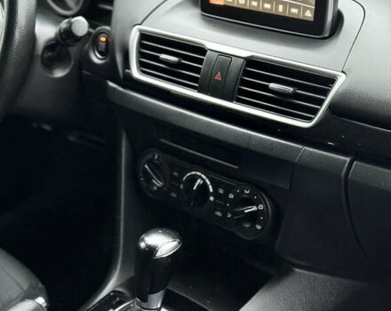 Черный Мазда 3, объемом двигателя 2 л и пробегом 229 тыс. км за 9450 $, фото 16 на Automoto.ua