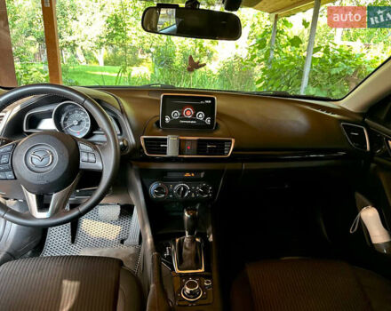Черный Мазда 3, объемом двигателя 2 л и пробегом 128 тыс. км за 11500 $, фото 3 на Automoto.ua