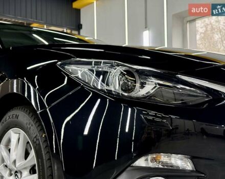 Черный Мазда 3, объемом двигателя 2 л и пробегом 112 тыс. км за 14900 $, фото 3 на Automoto.ua