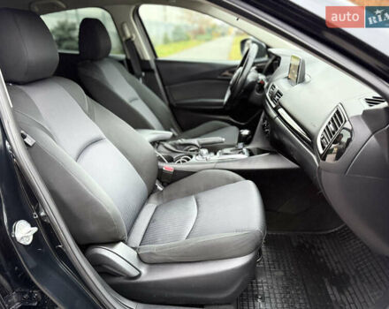 Черный Мазда 3, объемом двигателя 2 л и пробегом 229 тыс. км за 9450 $, фото 15 на Automoto.ua