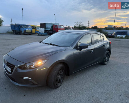 Черный Мазда 3, объемом двигателя 2 л и пробегом 178 тыс. км за 9500 $, фото 6 на Automoto.ua