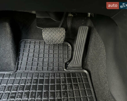 Чорний Мазда 3, об'ємом двигуна 2 л та пробігом 145 тис. км за 13650 $, фото 42 на Automoto.ua