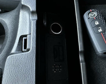 Чорний Мазда 3, об'ємом двигуна 2 л та пробігом 145 тис. км за 13650 $, фото 76 на Automoto.ua