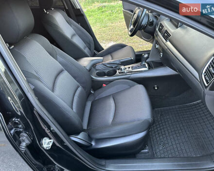 Черный Мазда 3, объемом двигателя 2 л и пробегом 143 тыс. км за 13650 $, фото 46 на Automoto.ua