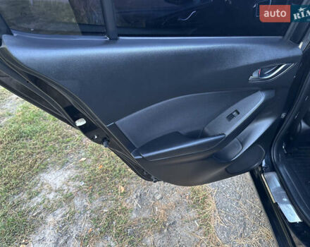 Черный Мазда 3, объемом двигателя 2 л и пробегом 143 тыс. км за 13850 $, фото 43 на Automoto.ua