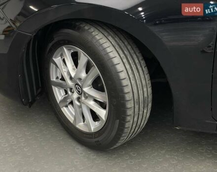 Черный Мазда 3, объемом двигателя 1.5 л и пробегом 209 тыс. км за 13057 $, фото 6 на Automoto.ua