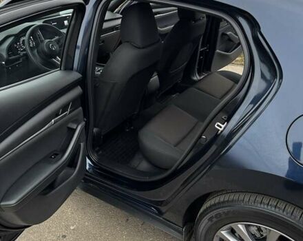 Чорний Мазда 3, об'ємом двигуна 2.5 л та пробігом 21 тис. км за 18200 $, фото 22 на Automoto.ua