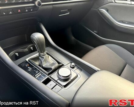 Черный Мазда 3, объемом двигателя 2 л и пробегом 69 тыс. км за 15900 $, фото 8 на Automoto.ua