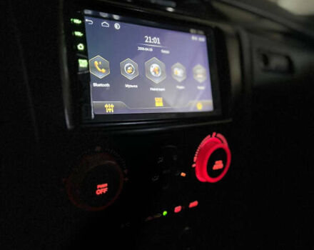 Чорний Мазда 3, об'ємом двигуна 1.6 л та пробігом 250 тис. км за 4350 $, фото 9 на Automoto.ua