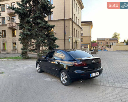 Черный Мазда 3, объемом двигателя 2 л и пробегом 300 тыс. км за 5200 $, фото 4 на Automoto.ua