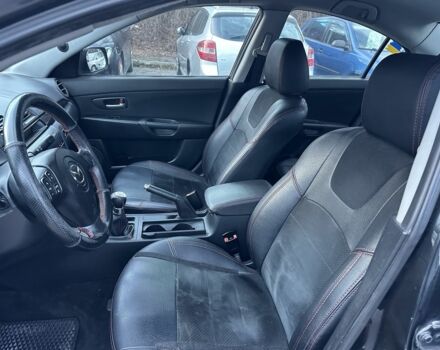 Черный Мазда 3, объемом двигателя 1.6 л и пробегом 250 тыс. км за 3999 $, фото 4 на Automoto.ua