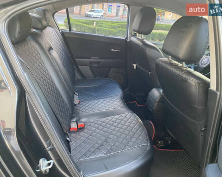 Черный Мазда 3, объемом двигателя 2 л и пробегом 300 тыс. км за 5200 $, фото 6 на Automoto.ua