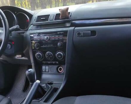Чорний Мазда 3, об'ємом двигуна 1.6 л та пробігом 174 тис. км за 4900 $, фото 4 на Automoto.ua