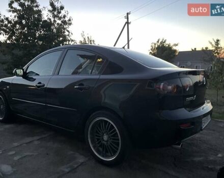 Черный Мазда 3, объемом двигателя 1.6 л и пробегом 173 тыс. км за 6300 $, фото 4 на Automoto.ua