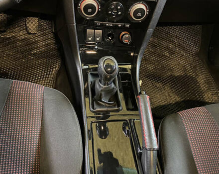 Черный Мазда 3, объемом двигателя 1.6 л и пробегом 176 тыс. км за 5800 $, фото 1 на Automoto.ua