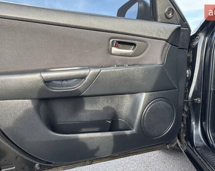 Черный Мазда 3, объемом двигателя 1.6 л и пробегом 247 тыс. км за 5550 $, фото 36 на Automoto.ua