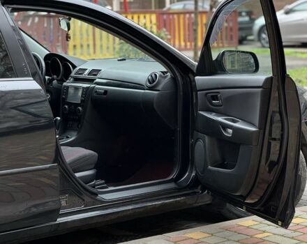 Чорний Мазда 3, об'ємом двигуна 1.6 л та пробігом 192 тис. км за 5500 $, фото 6 на Automoto.ua