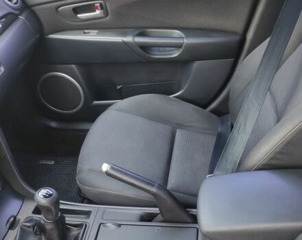 Чорний Мазда 3, об'ємом двигуна 1.6 л та пробігом 173 тис. км за 5300 $, фото 14 на Automoto.ua