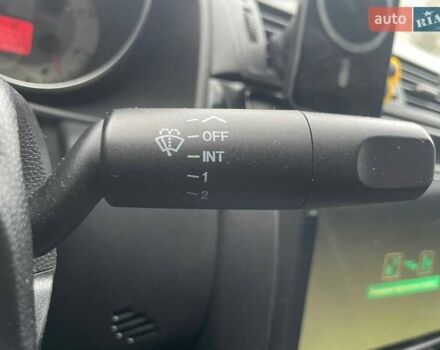 Чорний Мазда 3, об'ємом двигуна 1.6 л та пробігом 223 тис. км за 6490 $, фото 18 на Automoto.ua