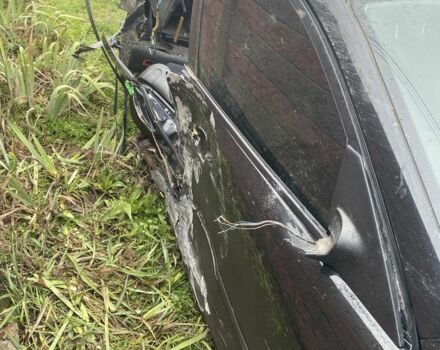 Чорний Мазда 3, об'ємом двигуна 1.6 л та пробігом 200 тис. км за 1700 $, фото 9 на Automoto.ua