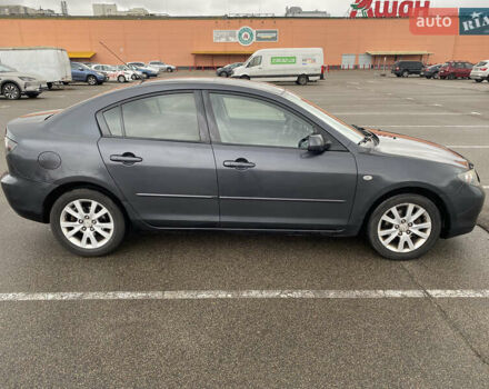 Чорний Мазда 3, об'ємом двигуна 1.6 л та пробігом 188 тис. км за 6800 $, фото 3 на Automoto.ua