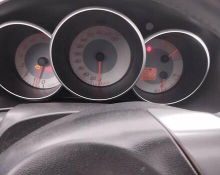 Черный Мазда 3, объемом двигателя 1.6 л и пробегом 300 тыс. км за 4500 $, фото 2 на Automoto.ua