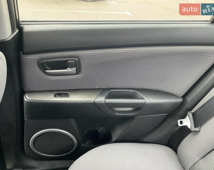 Чорний Мазда 3, об'ємом двигуна 1.6 л та пробігом 188 тис. км за 6800 $, фото 26 на Automoto.ua