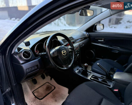 Черный Мазда 3, объемом двигателя 1.6 л и пробегом 210 тыс. км за 3950 $, фото 13 на Automoto.ua