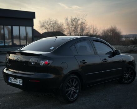 Черный Мазда 3, объемом двигателя 1.6 л и пробегом 290 тыс. км за 4400 $, фото 6 на Automoto.ua