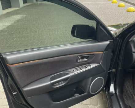 Черный Мазда 3, объемом двигателя 1.6 л и пробегом 206 тыс. км за 6000 $, фото 10 на Automoto.ua