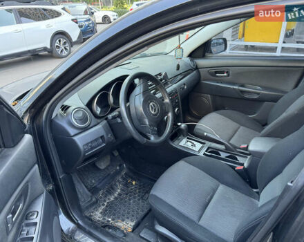 Черный Мазда 3, объемом двигателя 1.6 л и пробегом 350 тыс. км за 4700 $, фото 7 на Automoto.ua