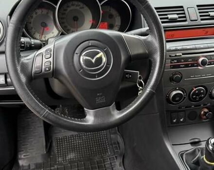 Черный Мазда 3, объемом двигателя 1.6 л и пробегом 175 тыс. км за 4700 $, фото 6 на Automoto.ua