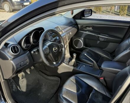 Черный Мазда 3, объемом двигателя 2 л и пробегом 154 тыс. км за 5500 $, фото 5 на Automoto.ua
