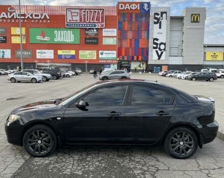 Черный Мазда 3, объемом двигателя 2 л и пробегом 166 тыс. км за 6000 $, фото 18 на Automoto.ua