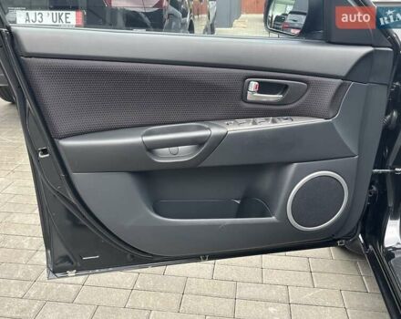 Черный Мазда 3, объемом двигателя 1.6 л и пробегом 180 тыс. км за 5700 $, фото 25 на Automoto.ua