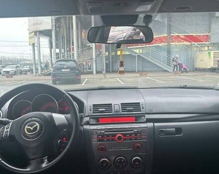Черный Мазда 3, объемом двигателя 1.6 л и пробегом 218 тыс. км за 3900 $, фото 5 на Automoto.ua